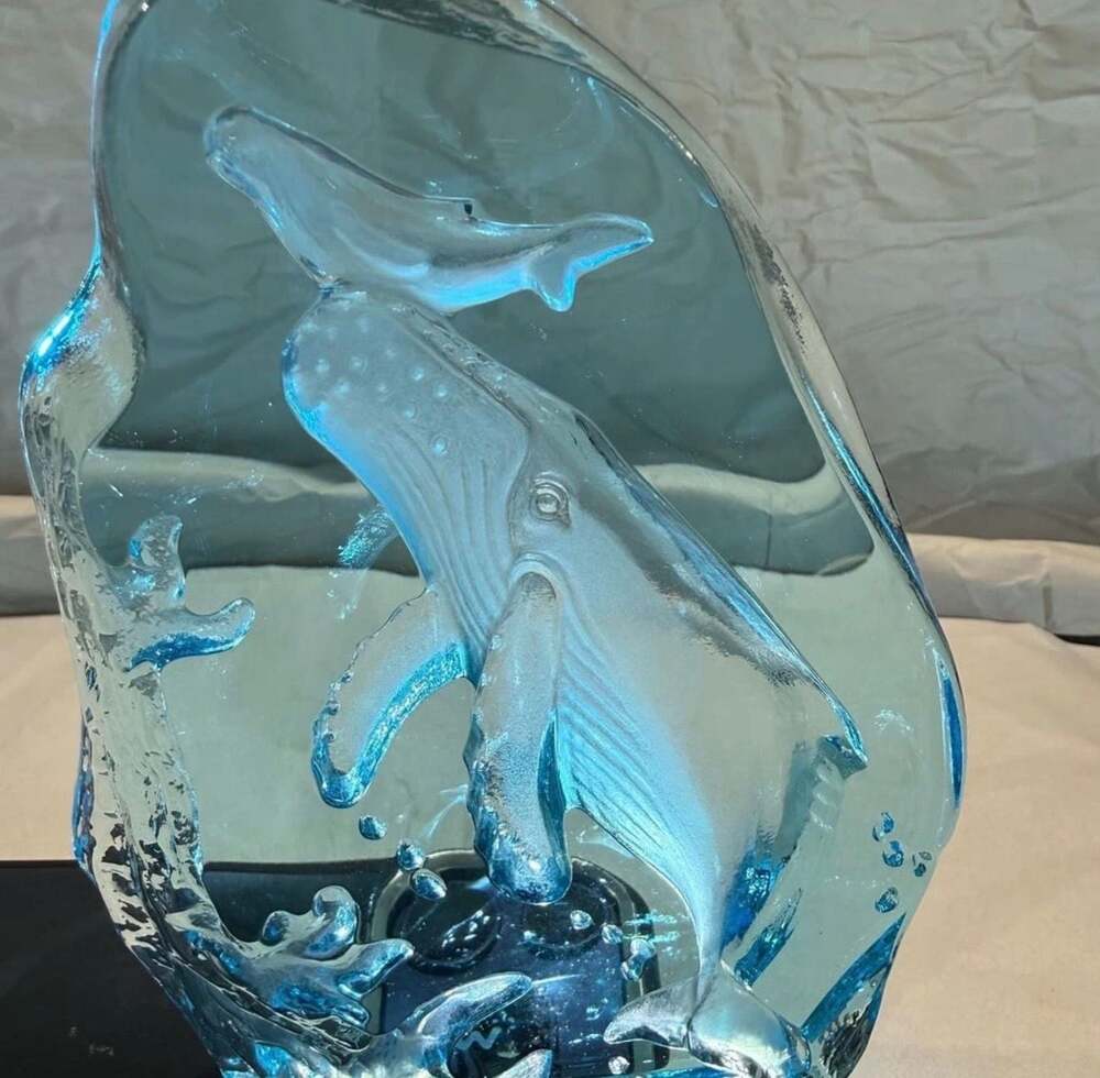 Wyland 2002 Humpback Whale and Calf Blue Glass Sculpture Paperweight
